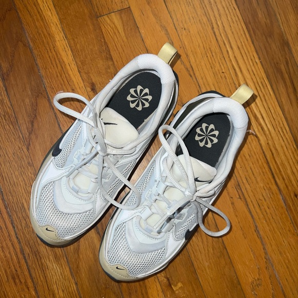 Nike air max bliss' - Picture 9 of 9